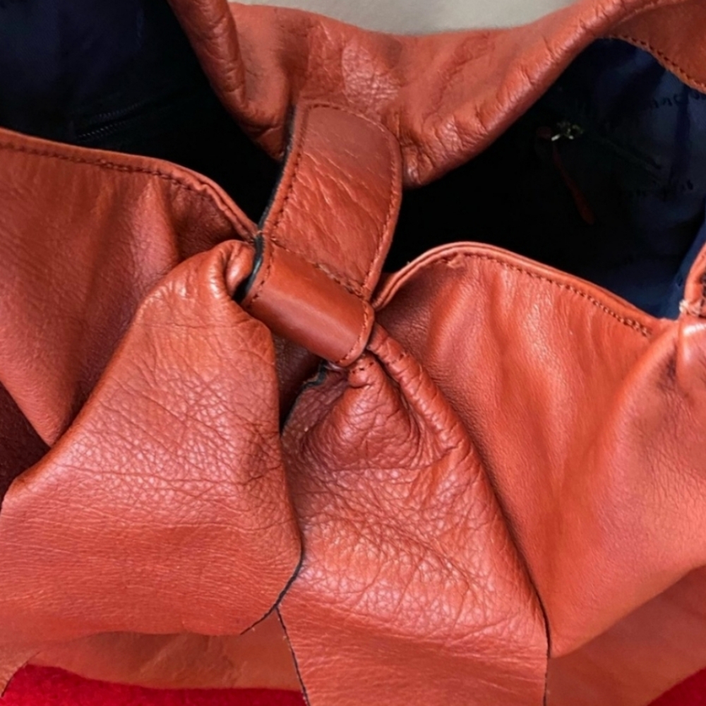Bow Leather Bag - Picture 3 of 10